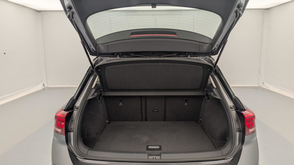 Volkswagen T-Roc - Image 11
