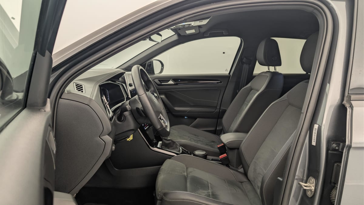 Volkswagen T-Roc - Image 16