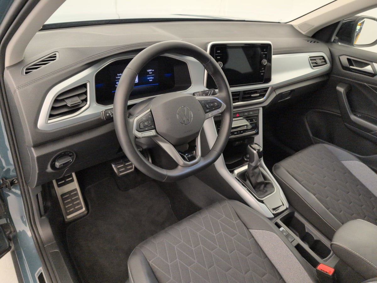 Volkswagen T-Roc - Image 15