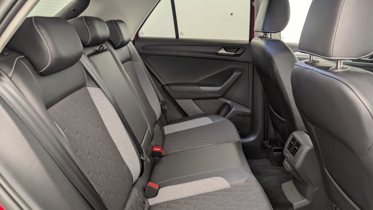 Volkswagen T-Roc - Image 10