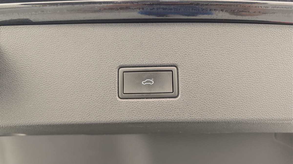 Volkswagen T-Roc - Image 21