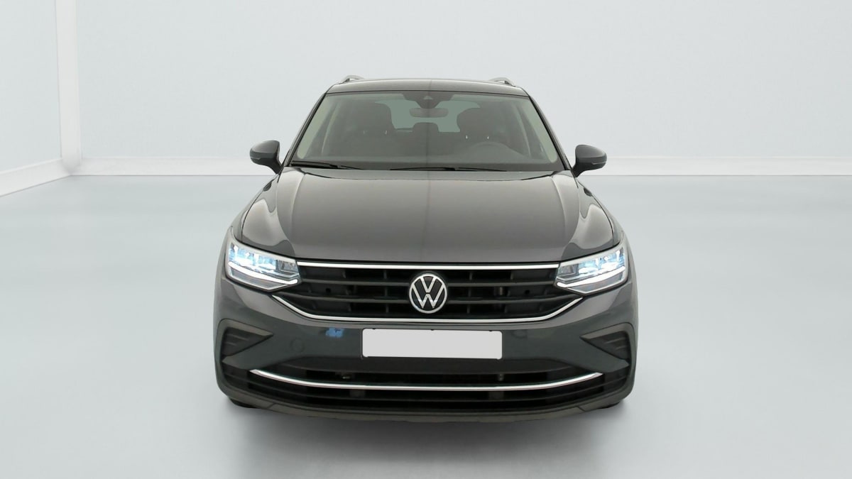 Volkswagen Tiguan - Image 2