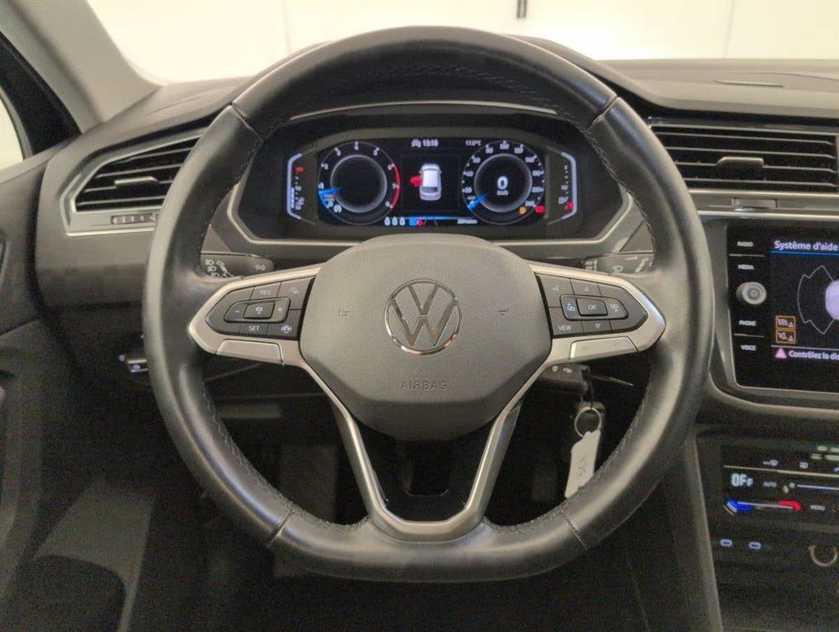 Volkswagen Tiguan - Image 23