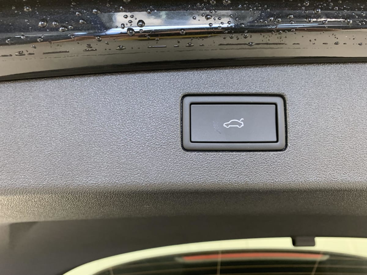 Volkswagen Tiguan - Image 13