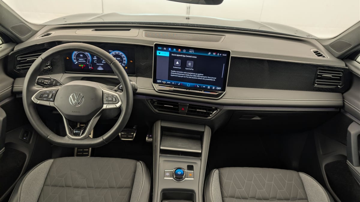 Volkswagen Tiguan - Image 13
