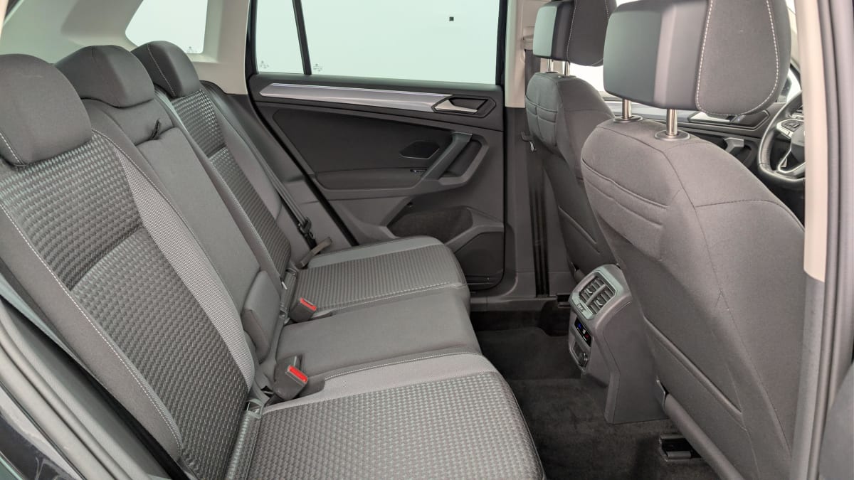 Volkswagen Tiguan - Image 10