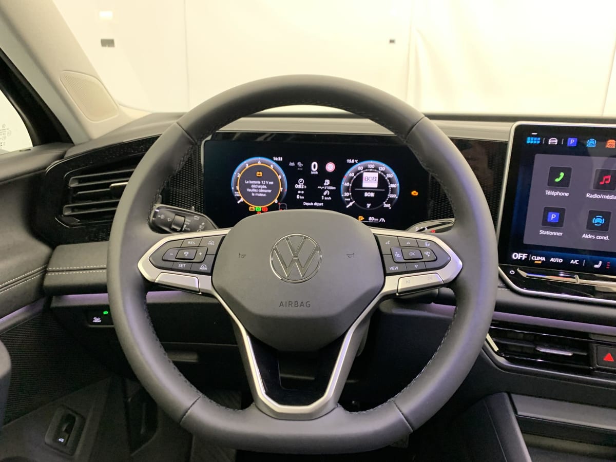 Volkswagen Tiguan - Image 14