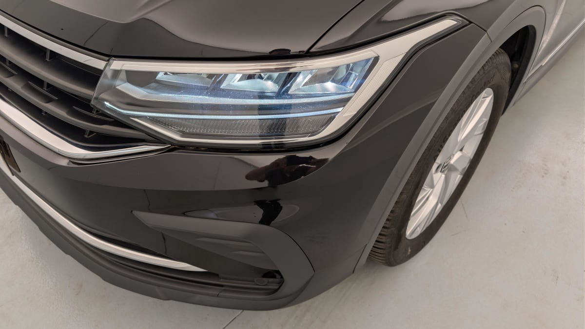 Volkswagen Tiguan - Image 22