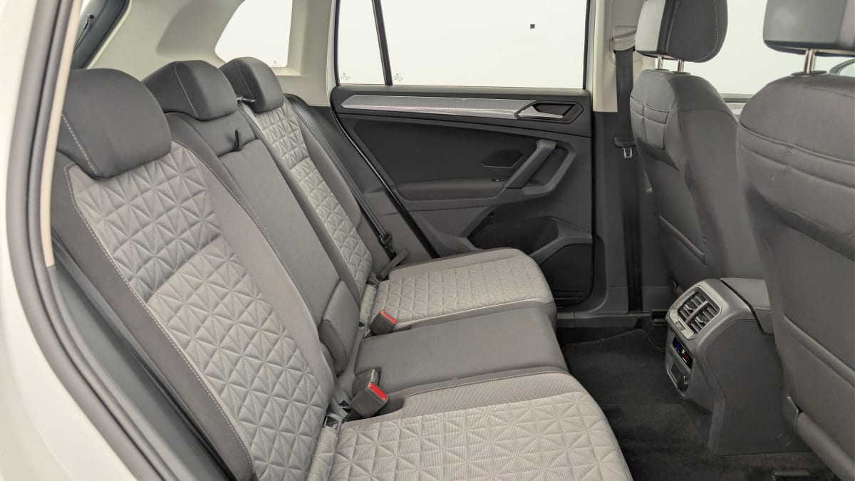 Volkswagen Tiguan - Image 10