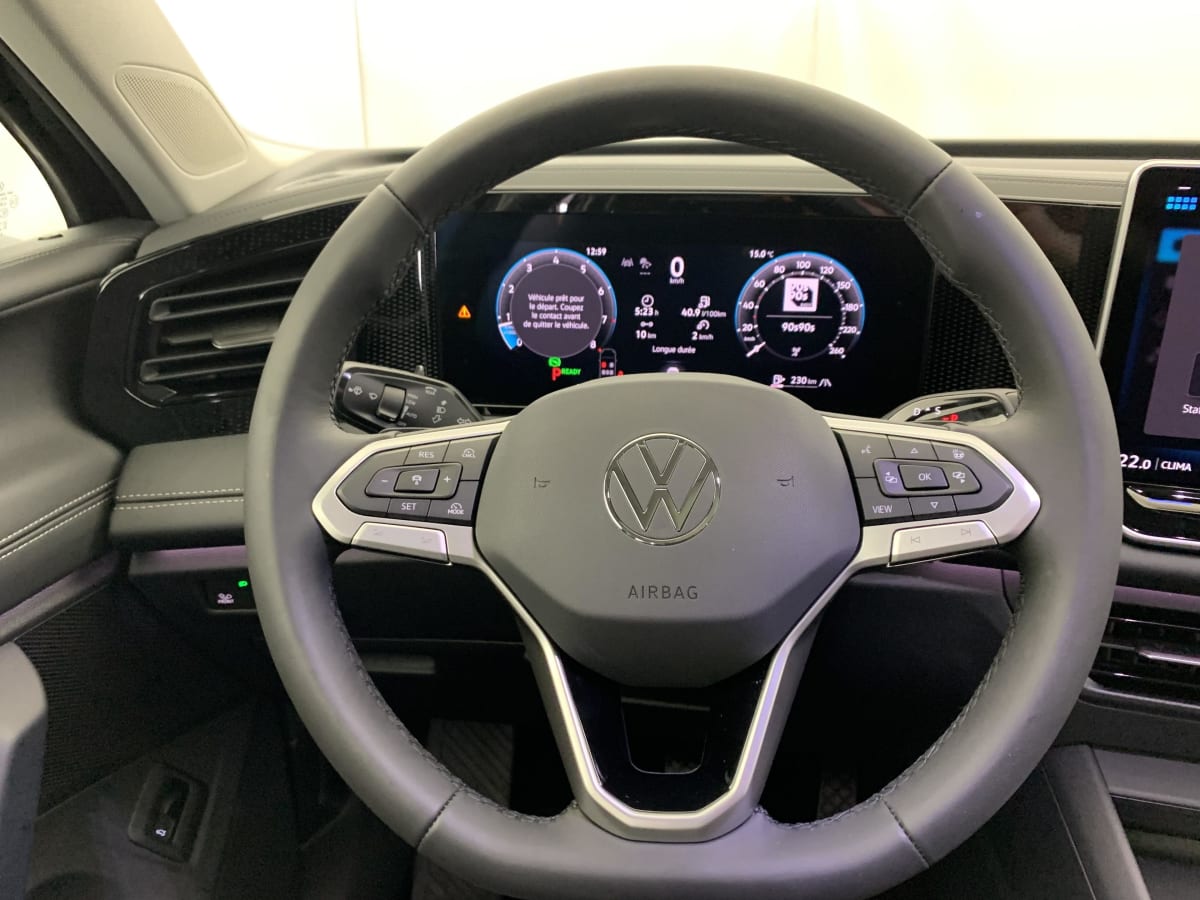 Volkswagen Tiguan - Image 16