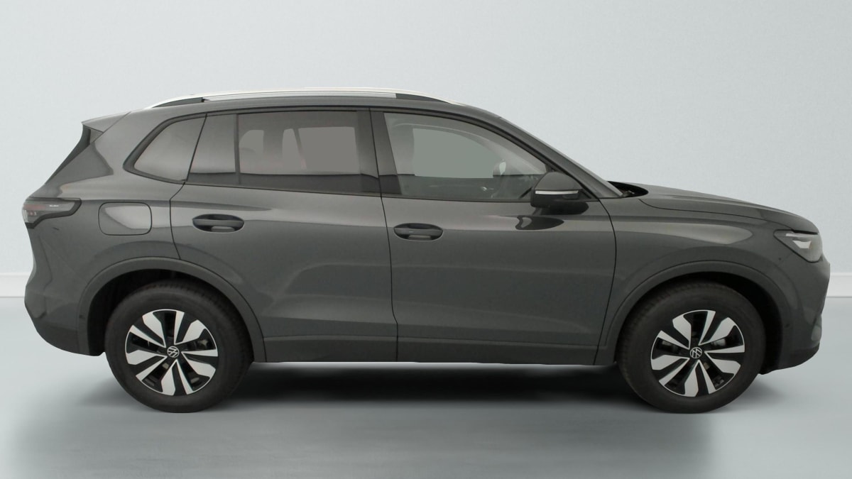 Volkswagen Tiguan - Image 86