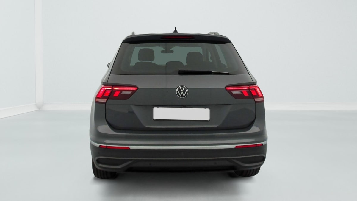 Volkswagen Tiguan - Image 6