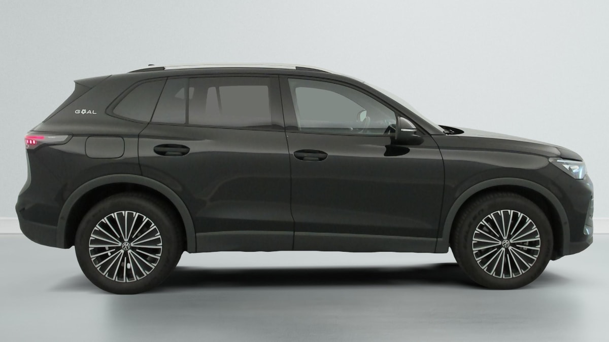 Volkswagen Tiguan - Image 8
