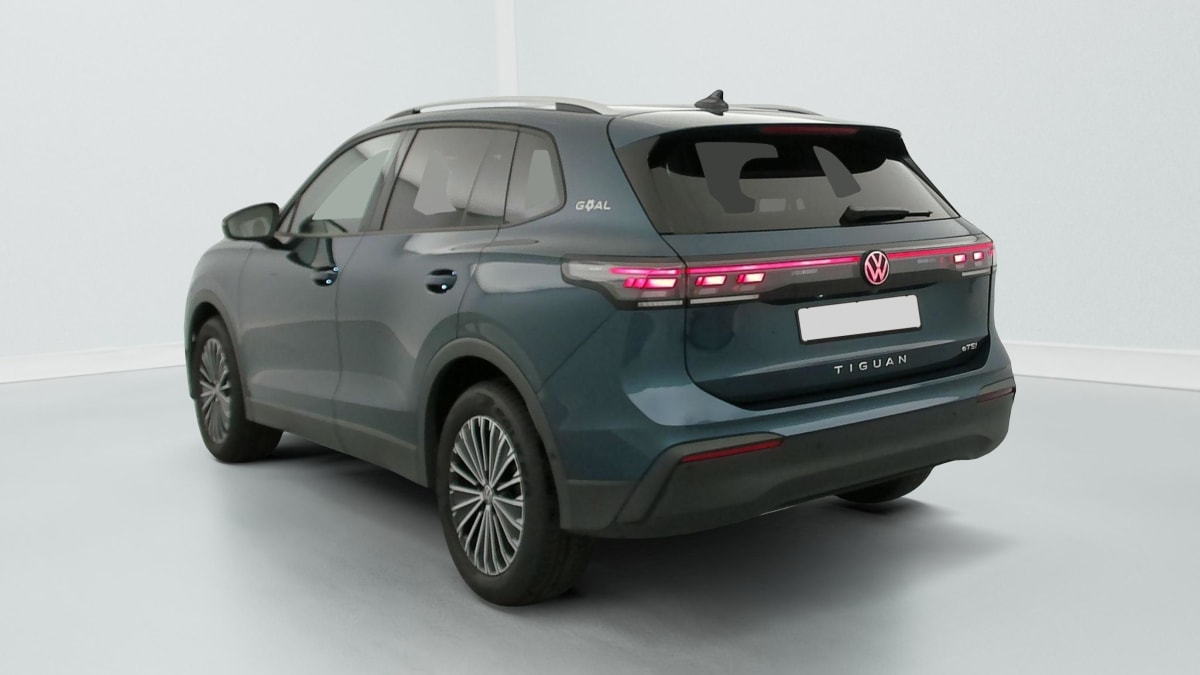 Volkswagen Tiguan - Image 5