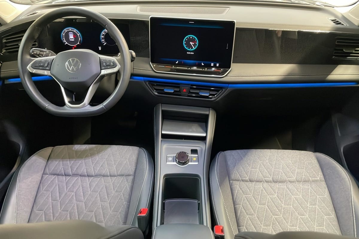 Volkswagen Tiguan - Image 12