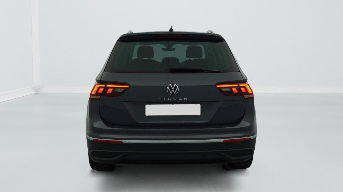Volkswagen Tiguan - Image 6