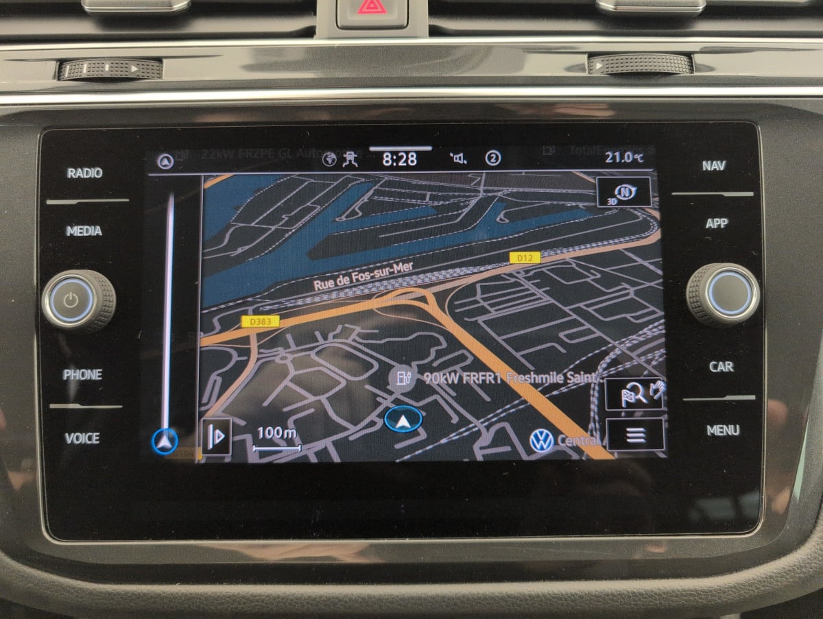 Volkswagen Tiguan - Image 17