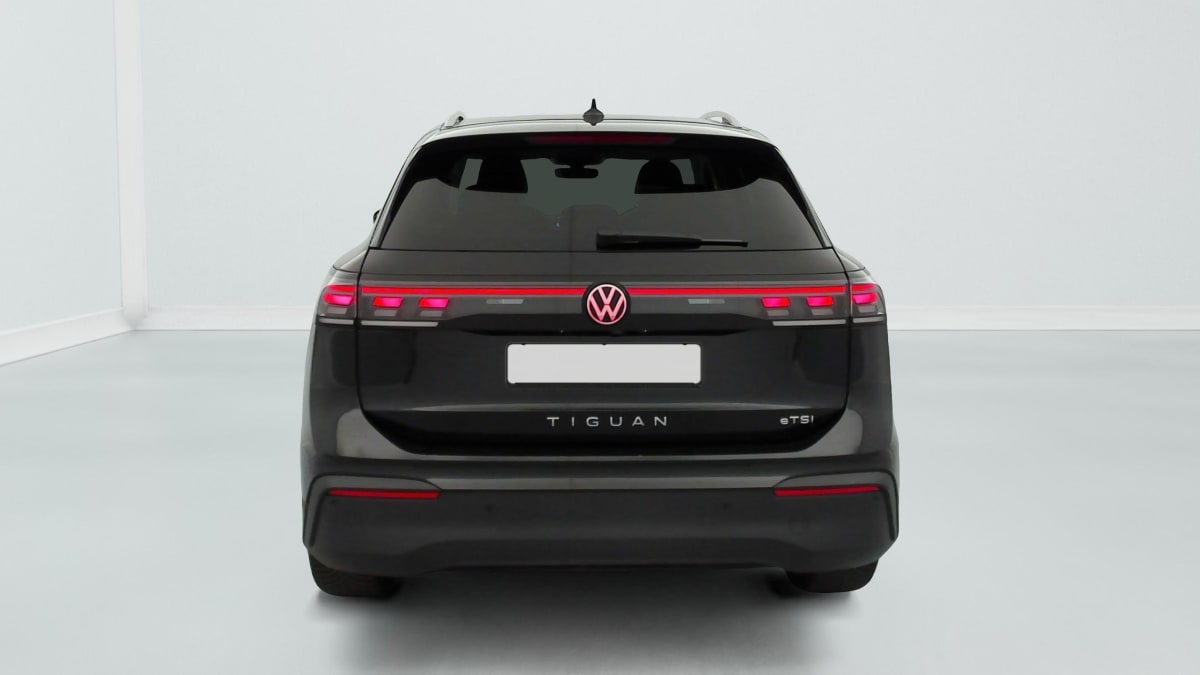Volkswagen Tiguan - Image 6
