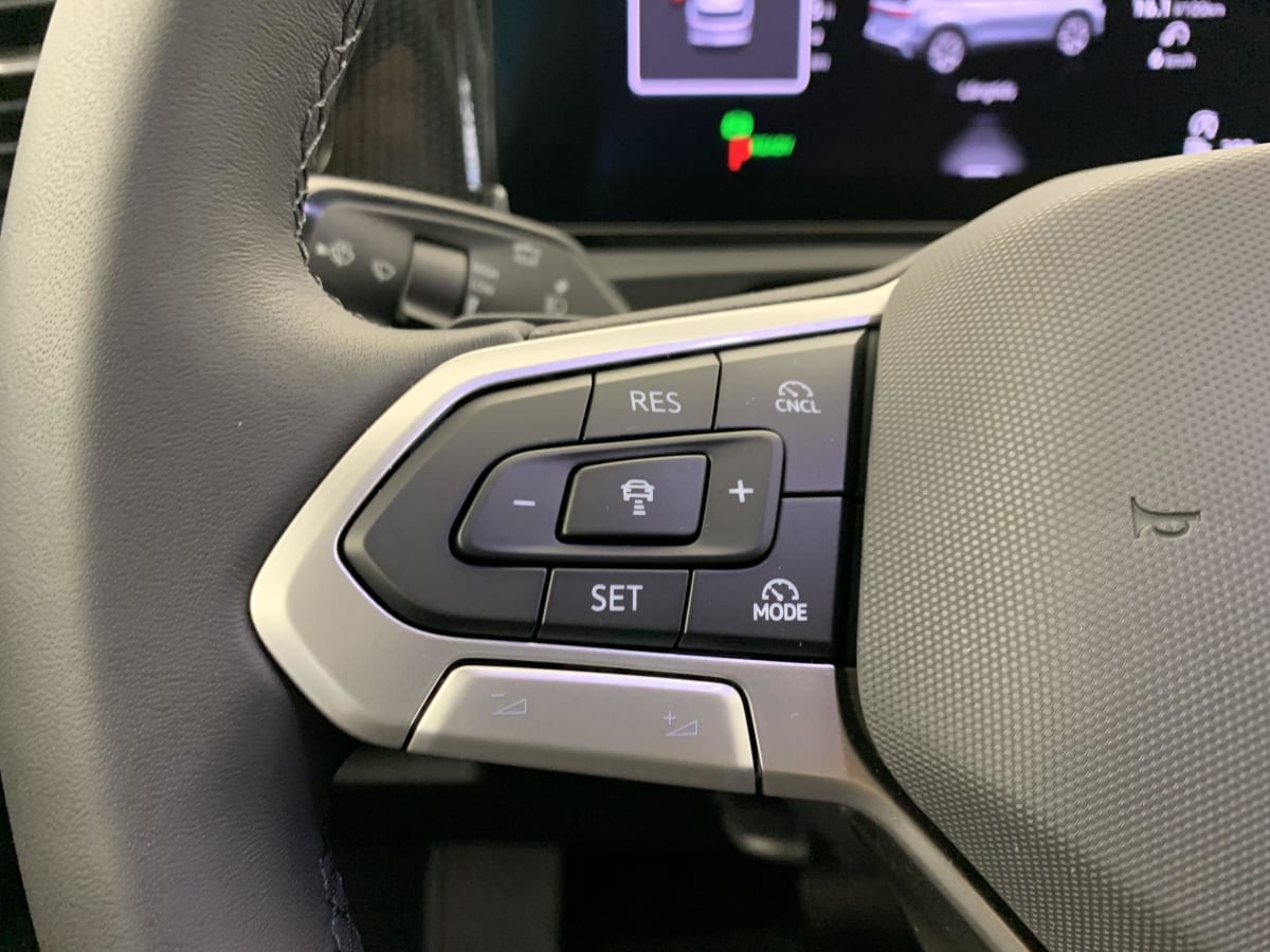 Volkswagen Tiguan - Image 68