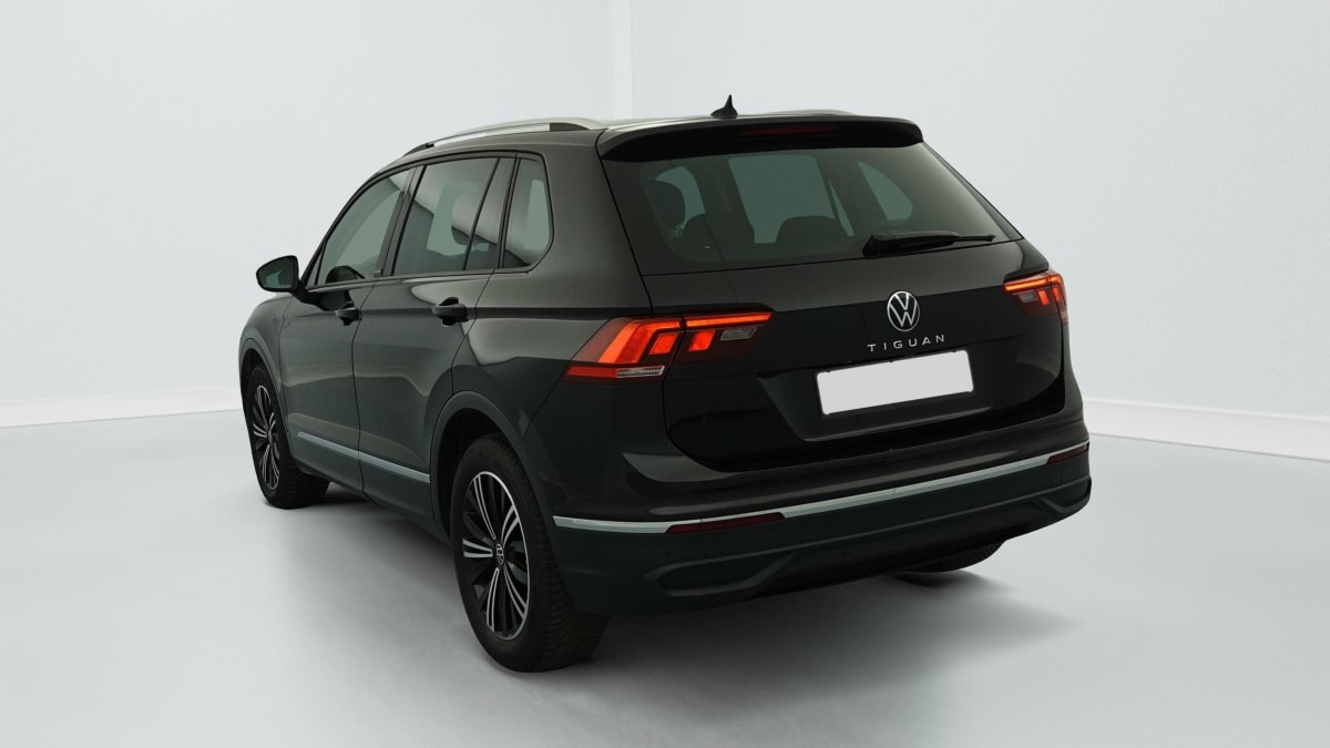 Volkswagen Tiguan - Image 5