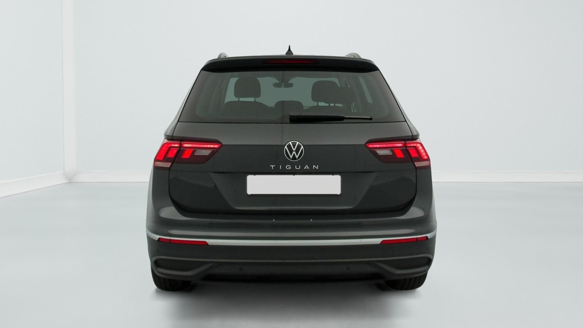 Volkswagen Tiguan - Image 6