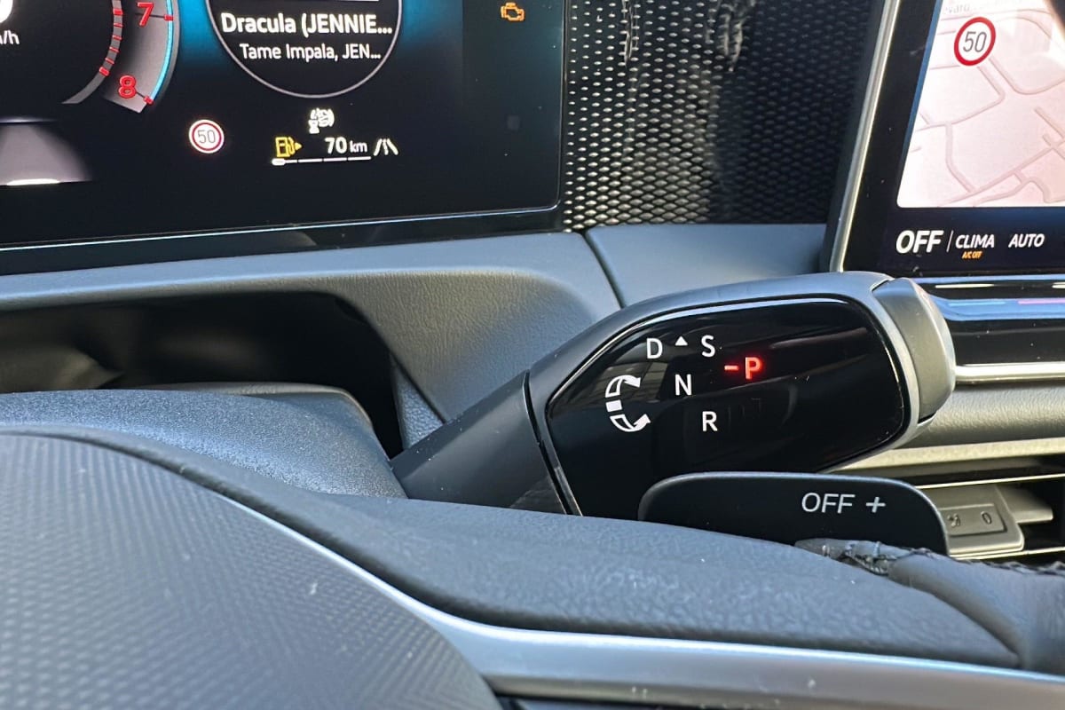 Volkswagen Tiguan - Image 16