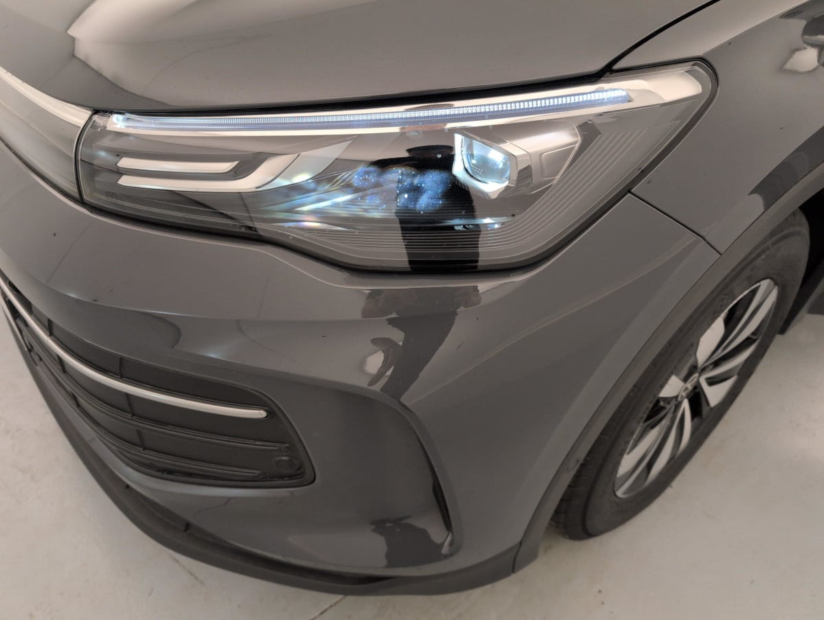 Volkswagen Tiguan - Image 43
