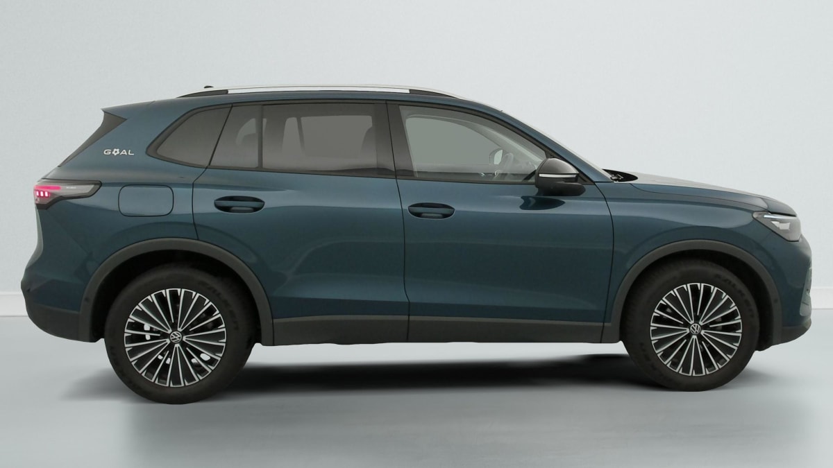 Volkswagen Tiguan - Image 8
