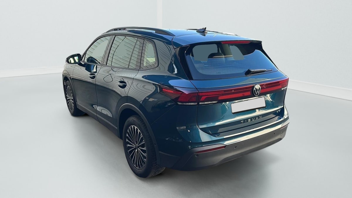 Volkswagen Tiguan - Image 5