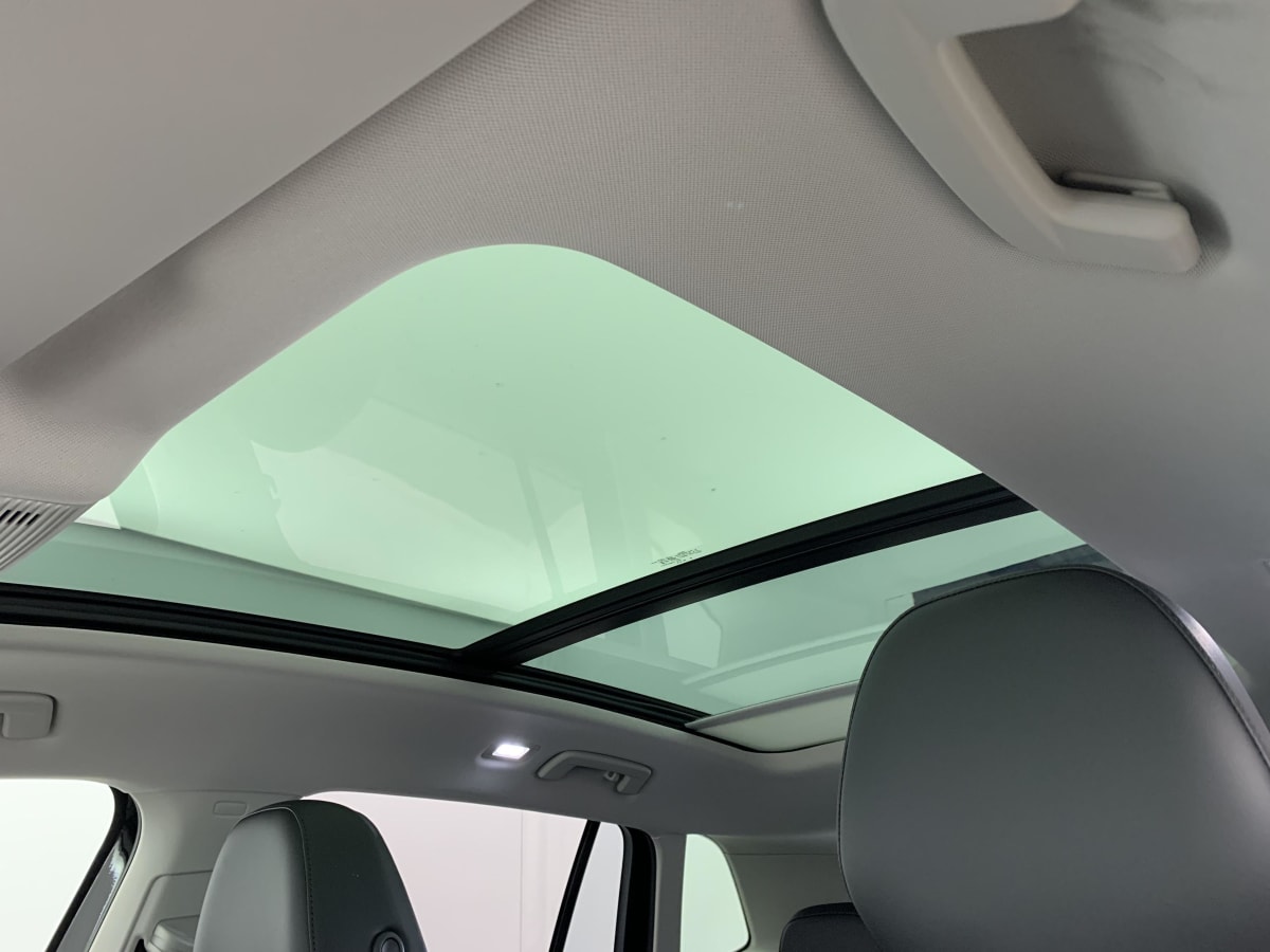 Volkswagen Tiguan - Image 21