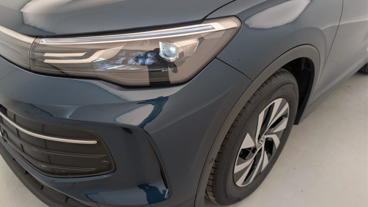 Volkswagen Tiguan - Image 23