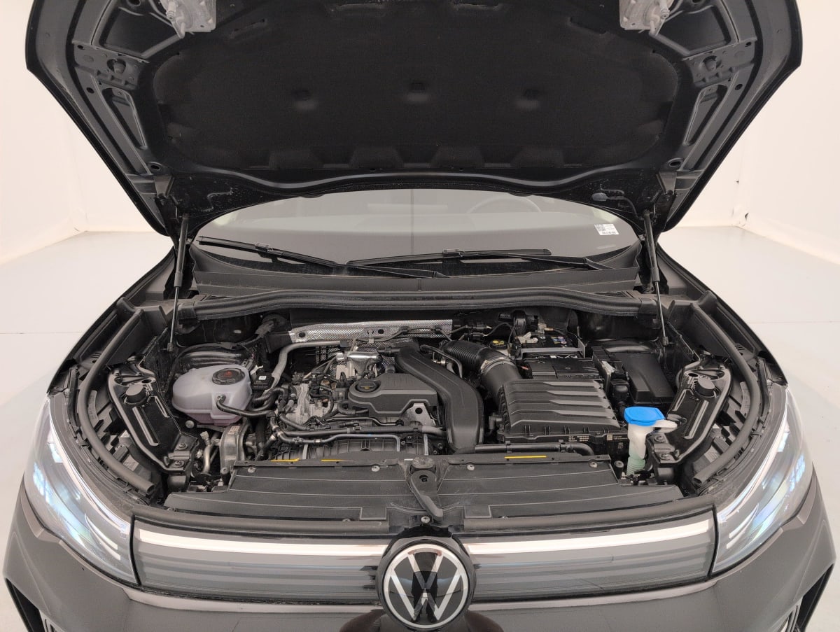 Volkswagen Tiguan - Image 22