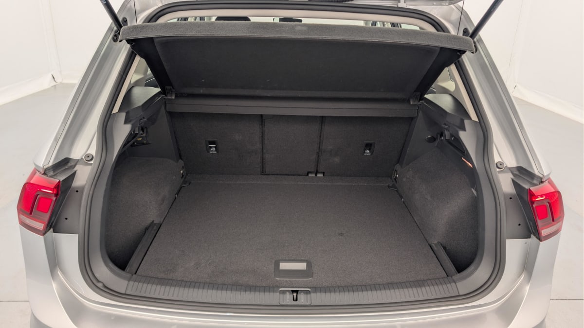Volkswagen Tiguan - Image 11