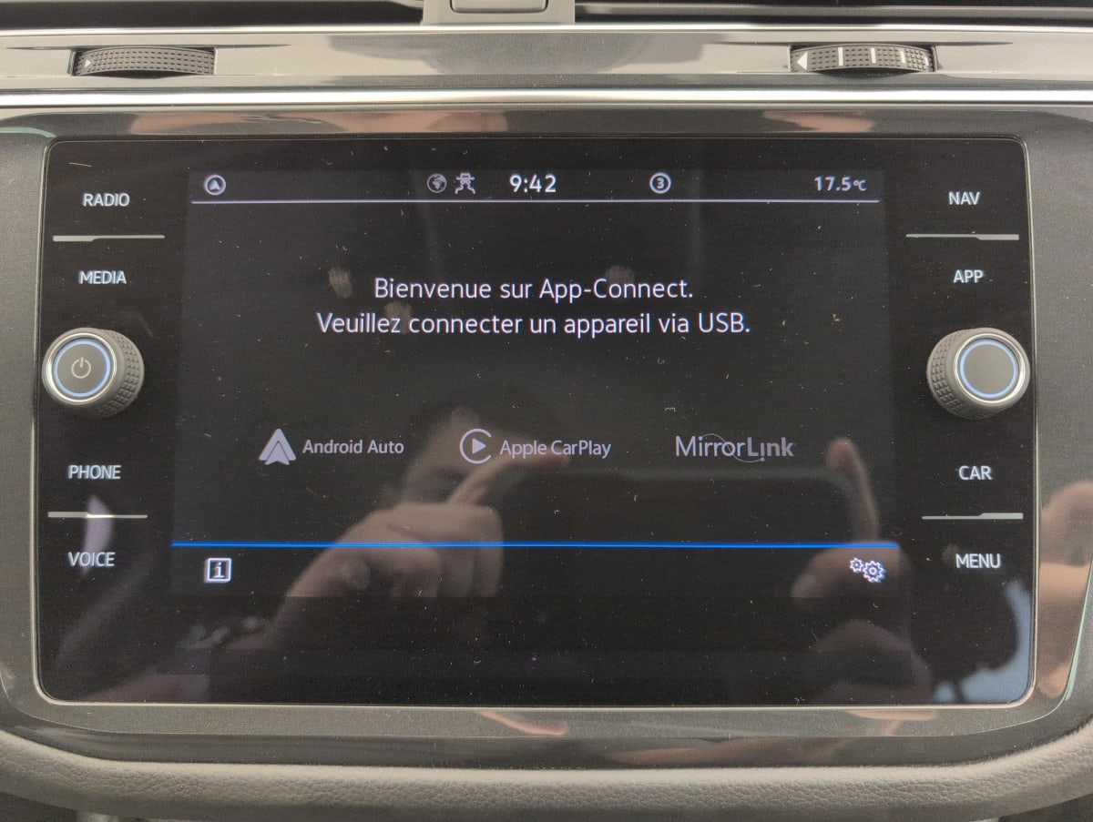 Volkswagen Tiguan - Image 18