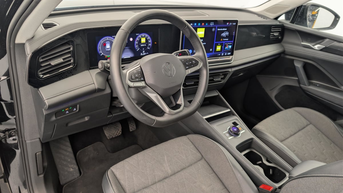 Volkswagen Tiguan - Image 15