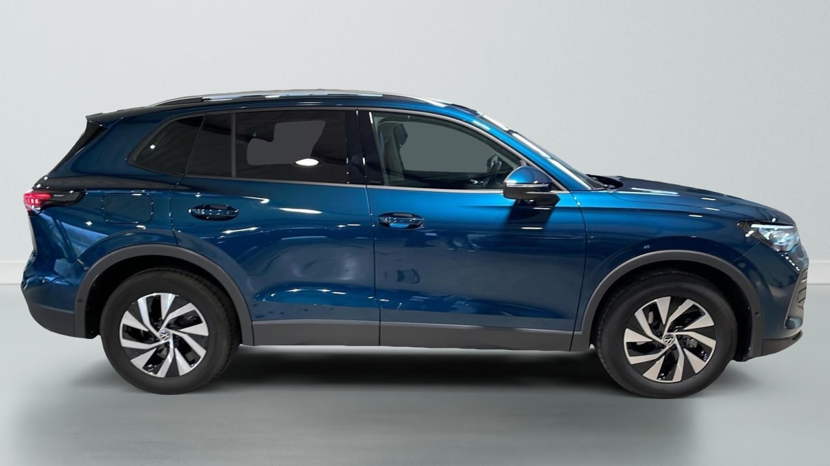 Volkswagen Tiguan - Image 8