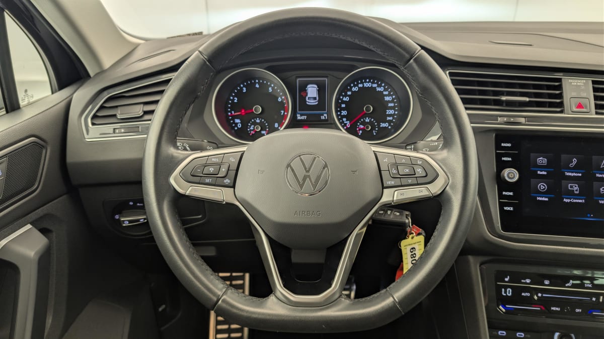Volkswagen Tiguan - Image 14