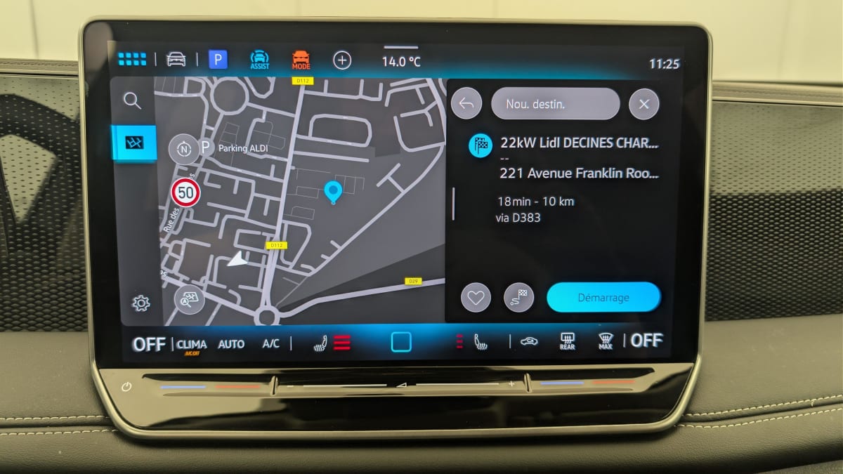 Volkswagen Tiguan - Image 18