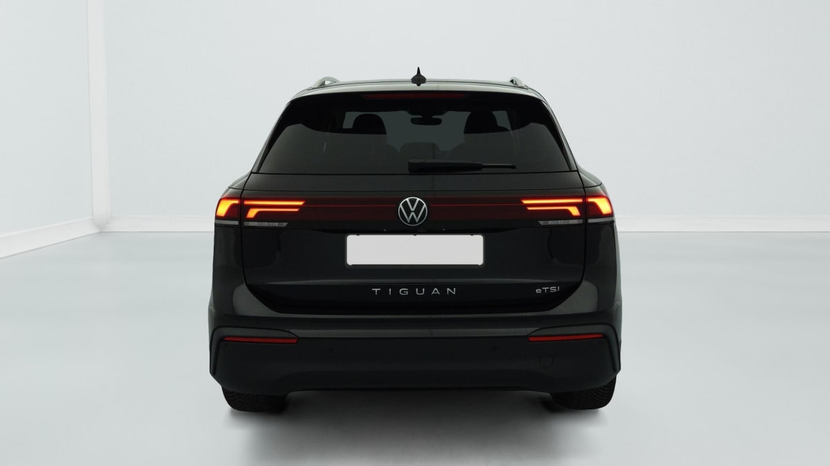 Volkswagen Tiguan - Image 6