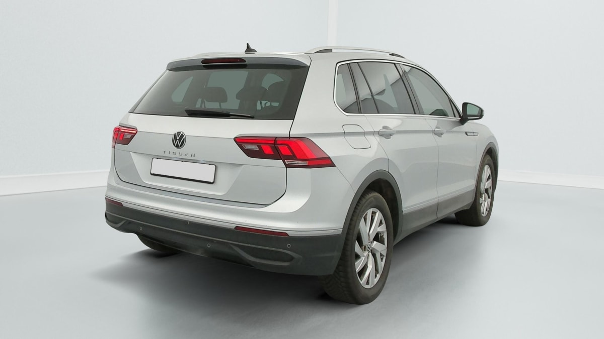 Volkswagen Tiguan - Image 7