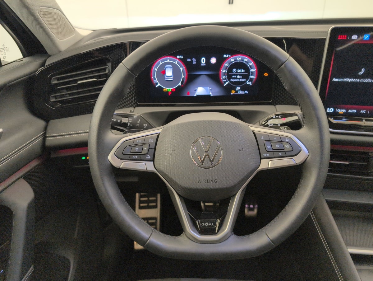 Volkswagen Tiguan - Image 14