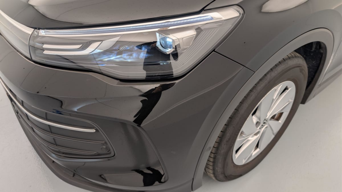 Volkswagen Tiguan - Image 22