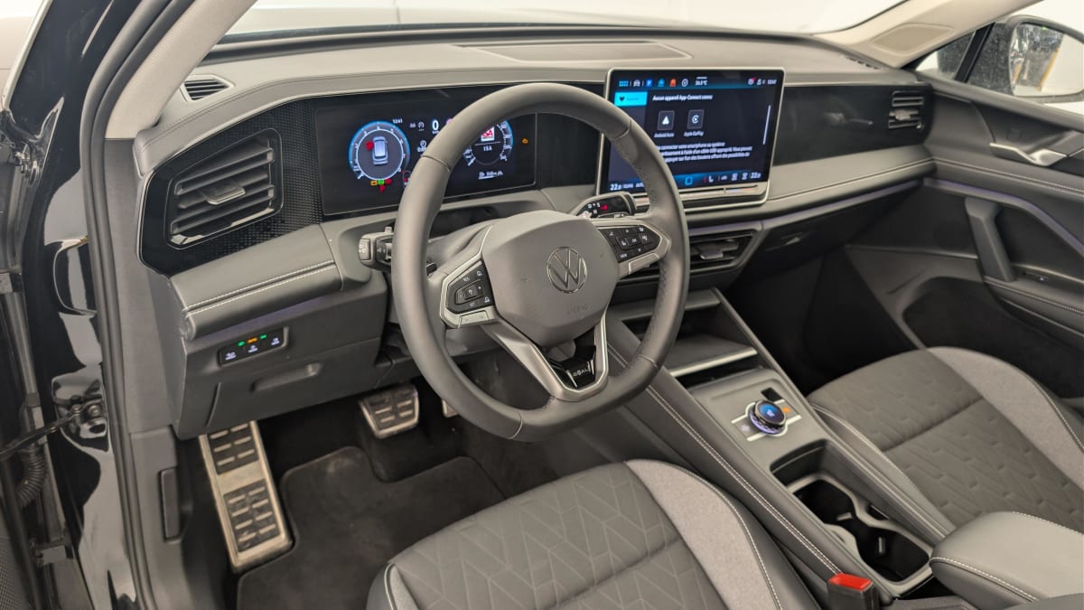 Volkswagen Tiguan - Image 15