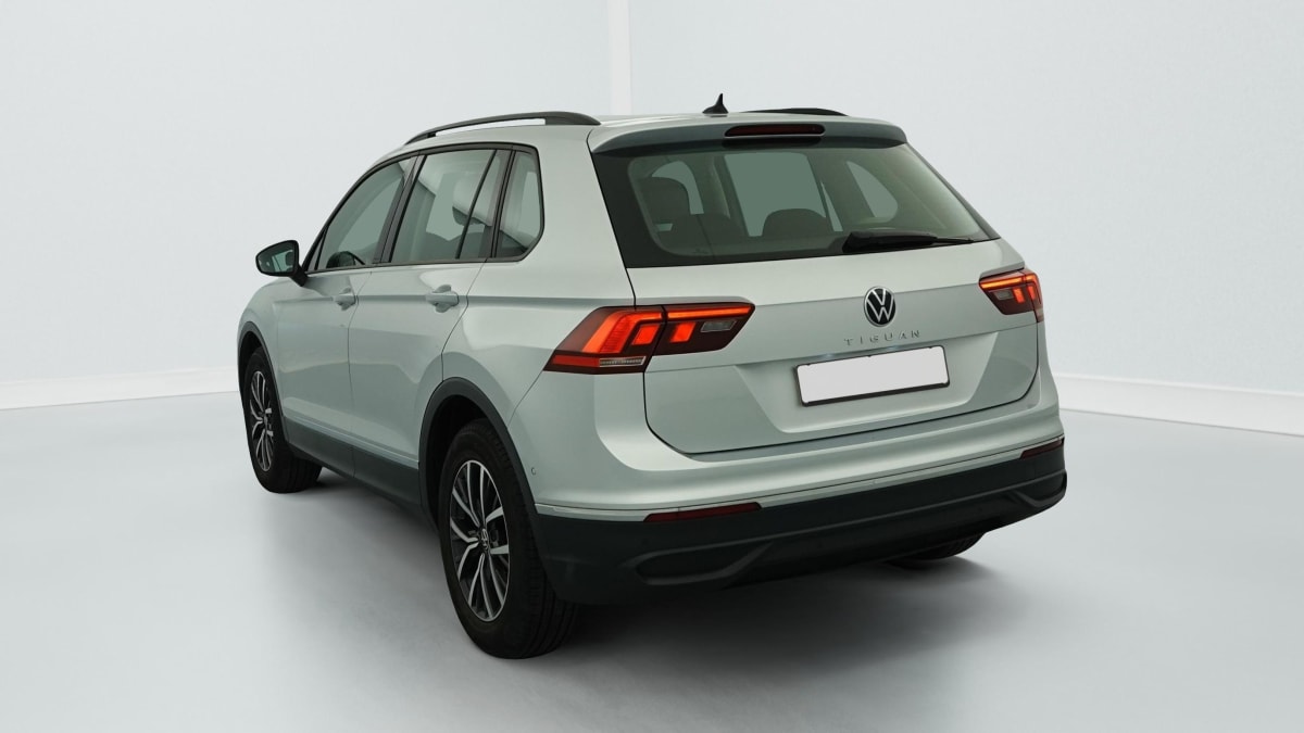 Volkswagen Tiguan - Image 5
