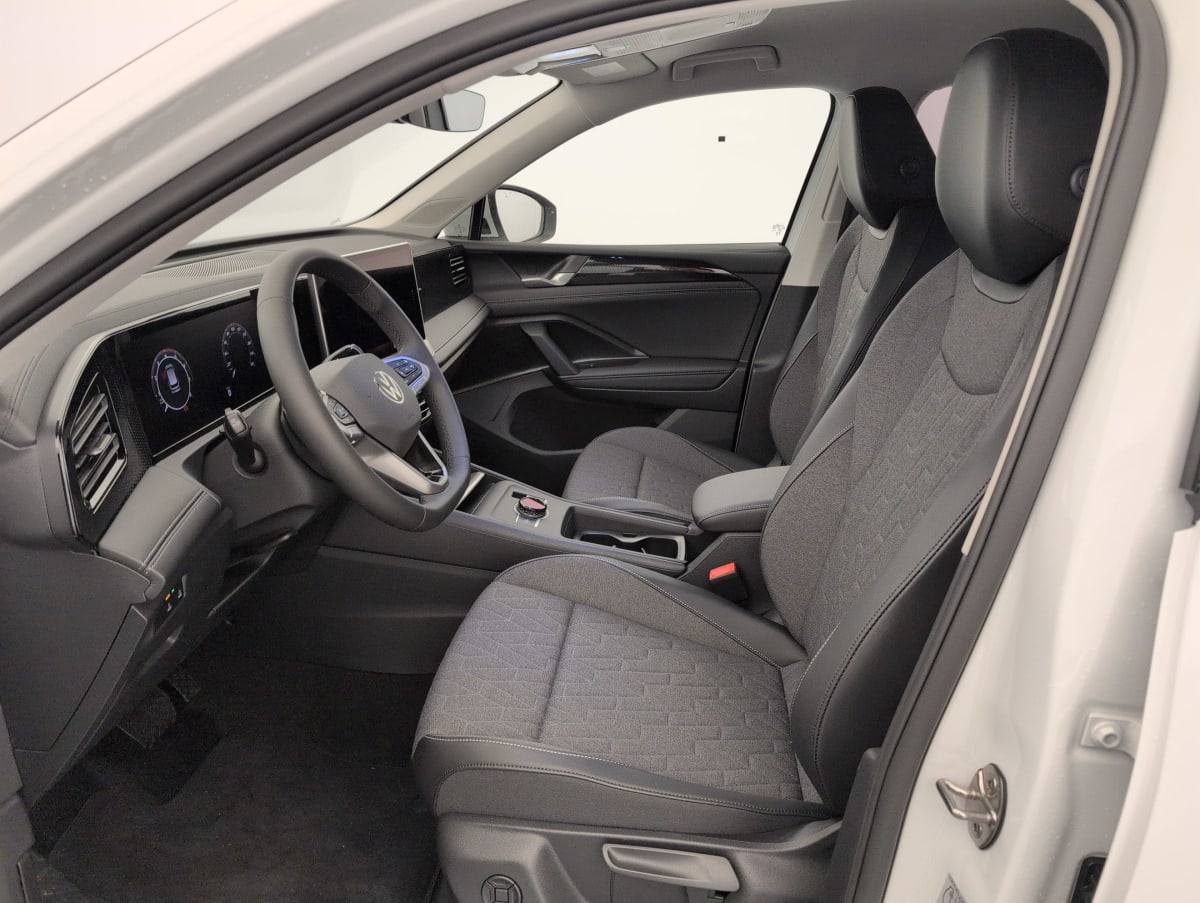 Volkswagen Tiguan - Image 15