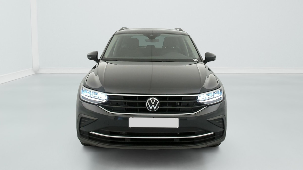 Volkswagen Tiguan - Image 2