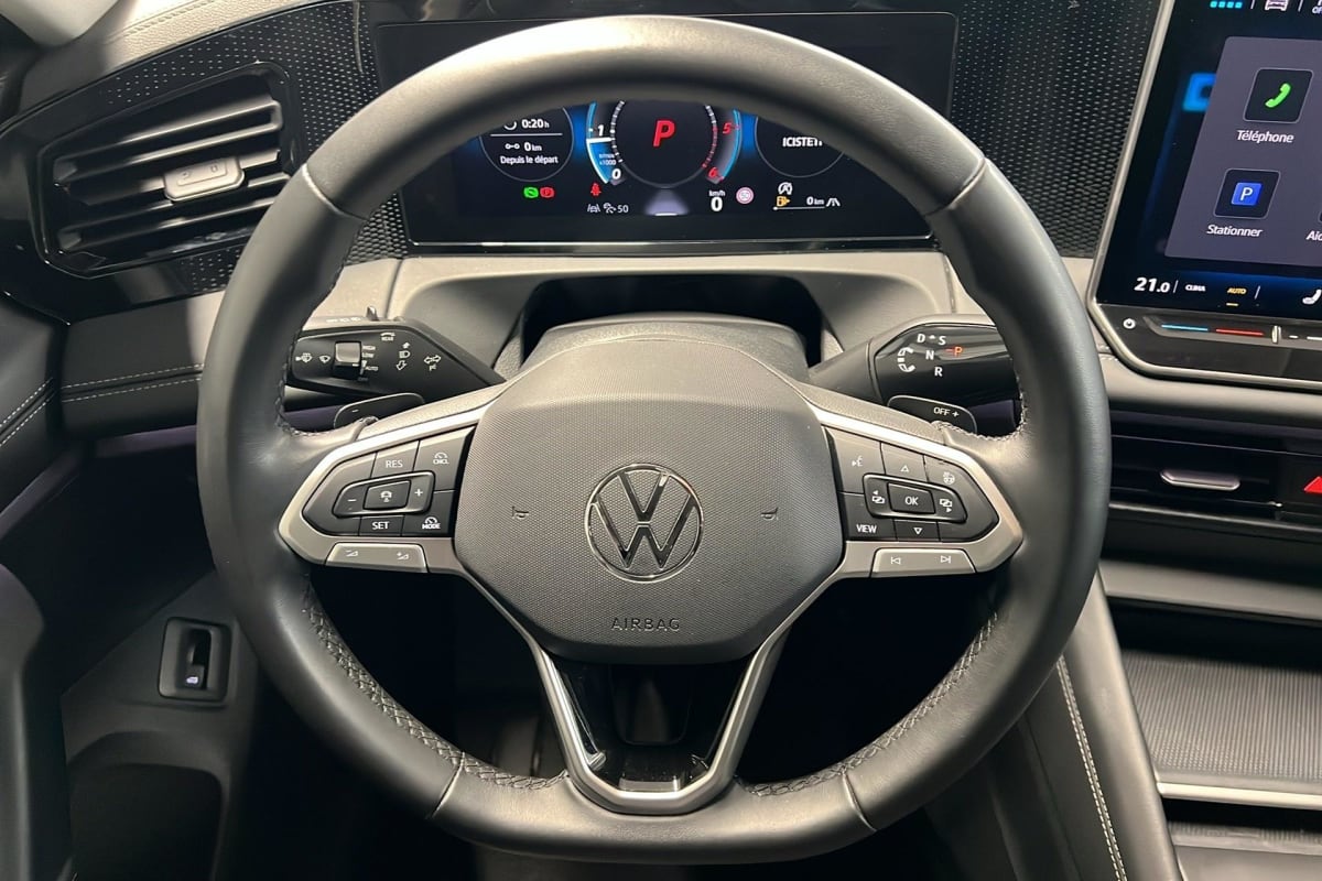 Volkswagen Tiguan - Image 14