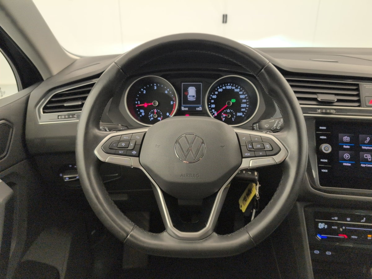 Volkswagen Tiguan - Image 14