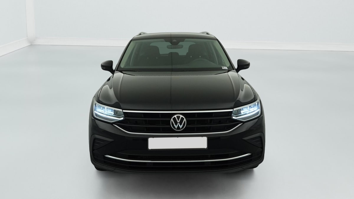 Volkswagen Tiguan - Image 2