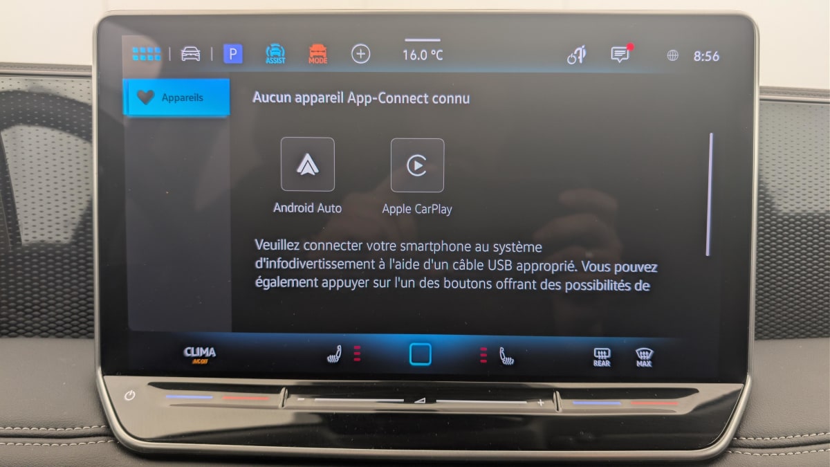 Volkswagen Tiguan - Image 18